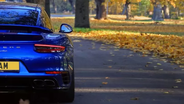 Porsche with private number plate