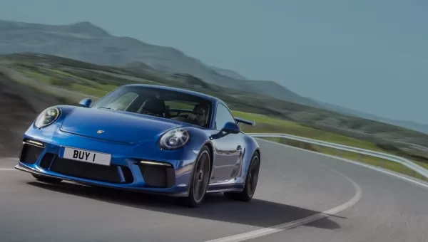 Porsche with private plate