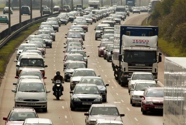 Chauffeur Mocks M25 with Personalised Number Plates